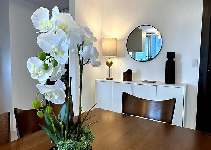 Appartement 2br Urban Modernity + Washer Near Uptown Mall *
