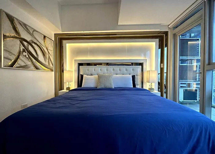 2br Urban Modernity + Washer Near Uptown Mall *