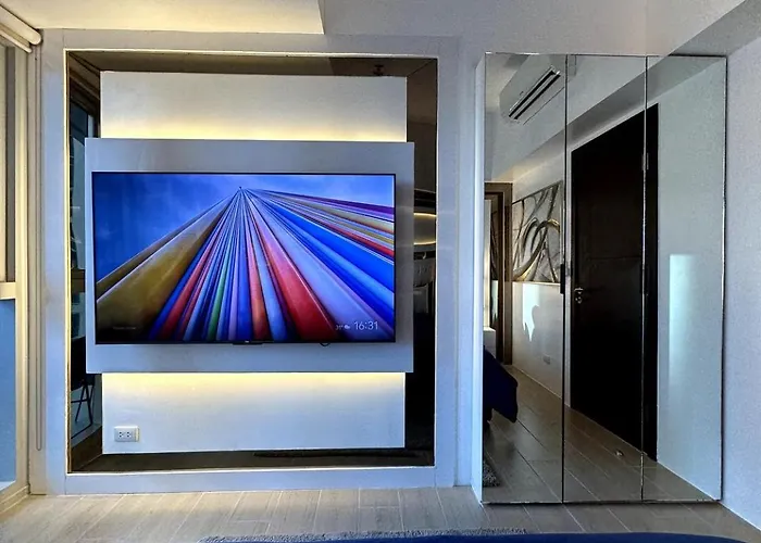 Appartement 2br Urban Modernity + Washer Near Uptown Mall *