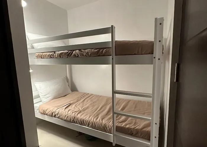 Appartement 2br Urban Modernity + Washer Near Uptown Mall *