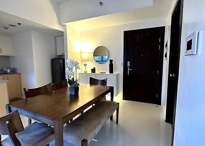 2br Urban Modernity + Washer Near Uptown Mall Appartement