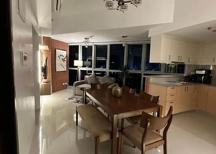 2br Urban Modernity + Washer Near Uptown Mall Appartement