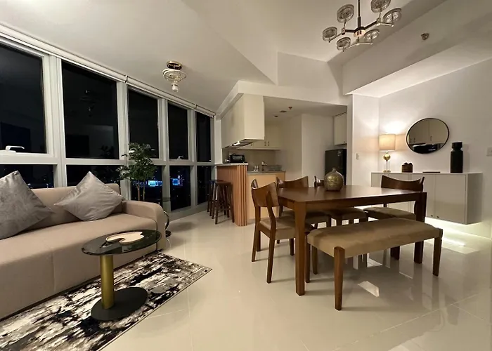 Appartement 2br Urban Modernity + Washer Near Uptown Mall *