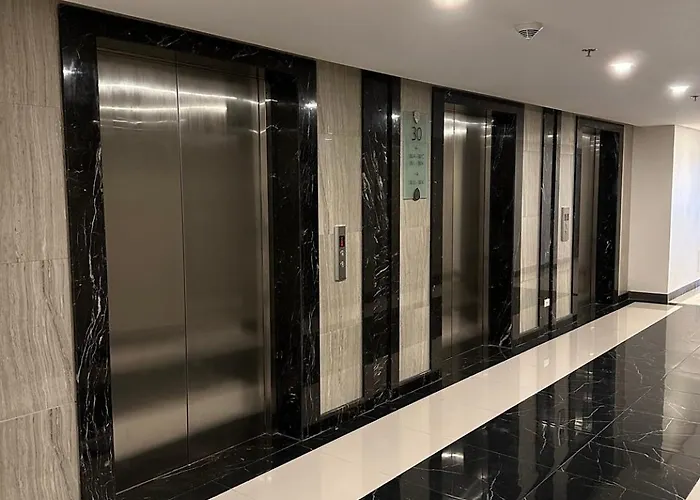 2br Urban Modernity + Washer Near Uptown Mall *