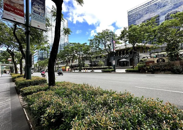 2br Urban Modernity + Washer Near Uptown Mall * Manille